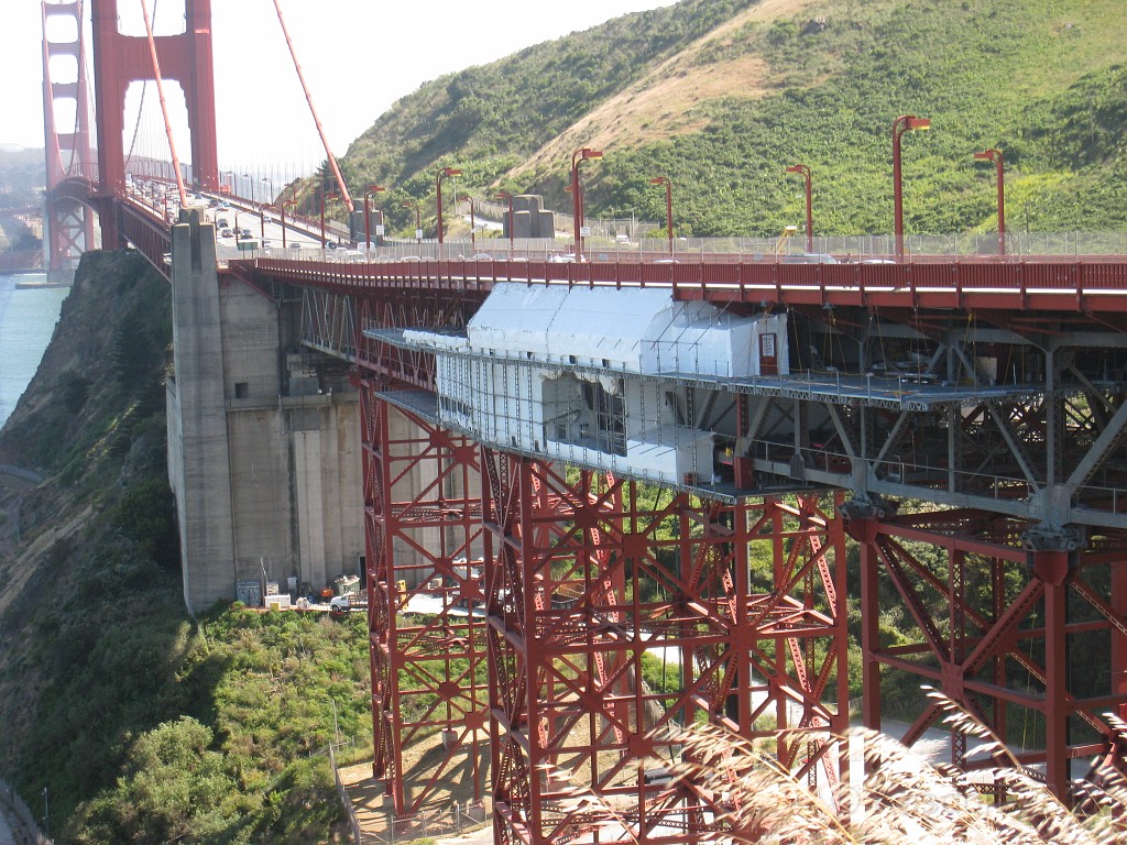 2011 Bay 2 Breakers Friday 0390.JPG - I was able to participate in the 100th annual running of the Bay to Breakers 12K race in San Francisco California. A weekend for sightseeing and racing.